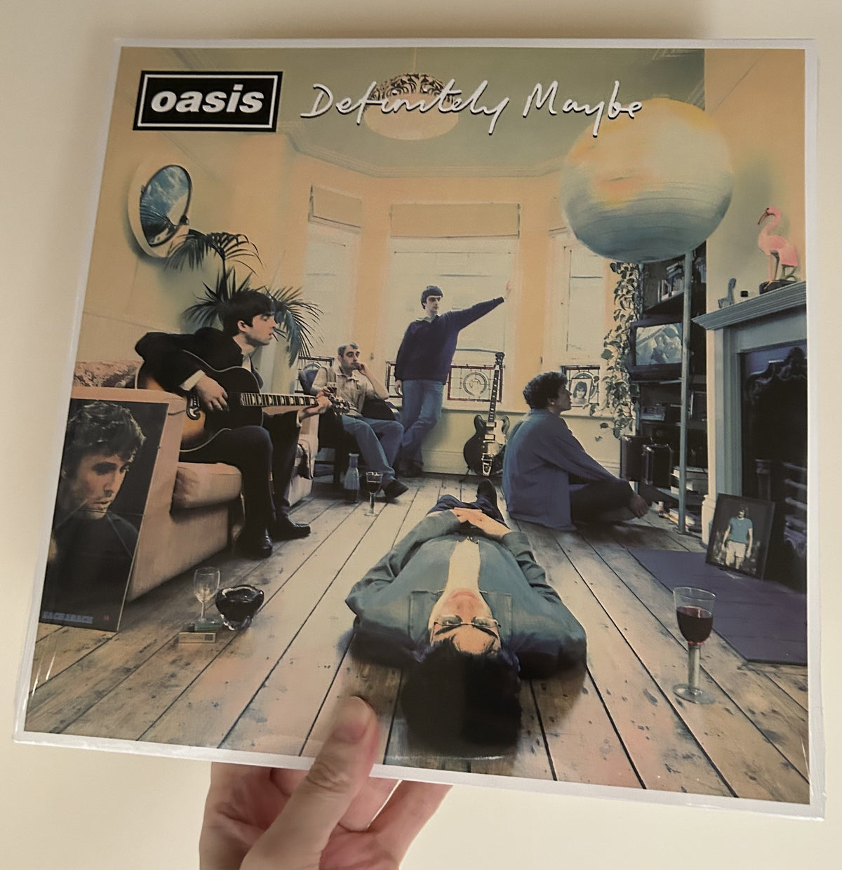 Definitely Maybe vinyl record cover by Oasis
